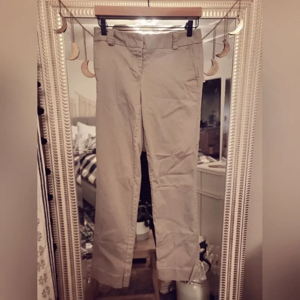 City Fit Khakis